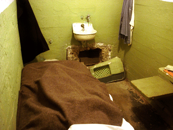 Alcatraz_cell_vent